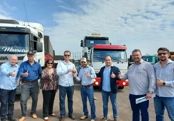CONISUL recebe caminhão trucado doado pela Receita Federal para reforçar no transporte de massa asfáltica