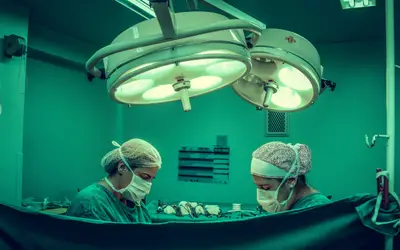 Entre bariátricas e ortopédicas, cirurgias em mutirão são prorrogadas em MS