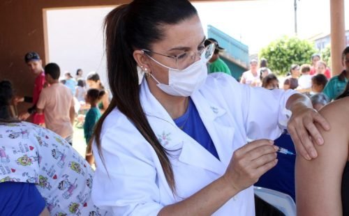 030524-vacinacao-contra-a-gripe-em-navirai-e-ampliada-para-todas-as-pessoas-acima-de-6-meses-de-idad.jpeg