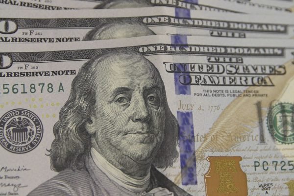 1751323595_dolar_moeda_0803221203.jpg