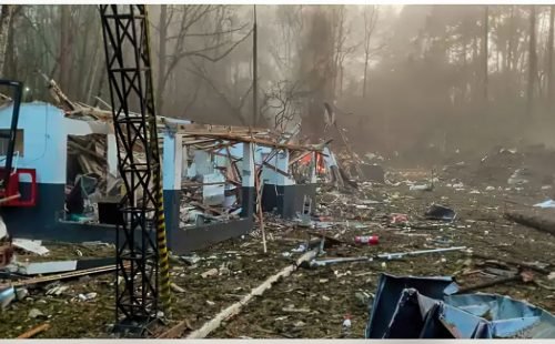 1755044363_acidente_em_fabrica_de_explosivos_deixa_feridos_e_desaparecidos_em_curitiba.jpg