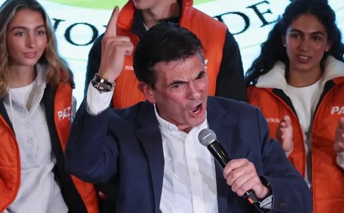 1760974077_2025-10-20t025716z_1_lynxnpel9j03v_rtroptp_4_bolivia-election.jpg