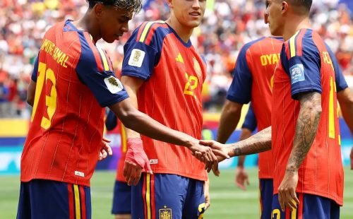 1783679641_yamal_porro_e_cubarsi_espanha_copa_2026.jpg