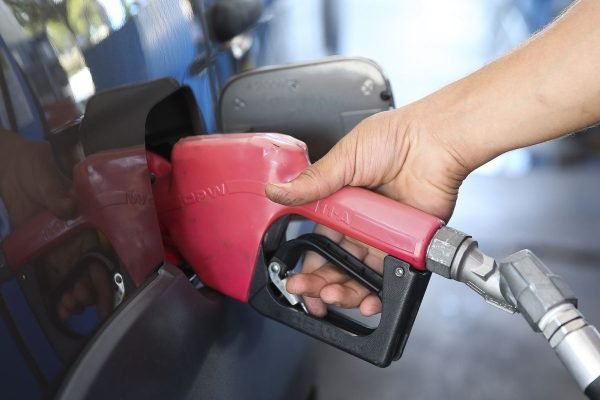 1790440096_posto_de_gasolina_jfcrz_abr_0605223809_1.jpg