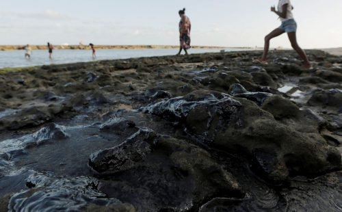 2019-10-08t224319z_95601330_rc1101698dc0_rtrmadp_3_brazil-environment-oil-bolsonaro.jpg