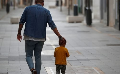 2020-04-26t203748z_1692480932_rc2kcg989v4i_rtrmadp_3_health-coronavirus-spain-children.jpg