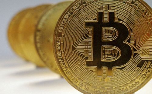 2022-02-24t192039z_1_lynxmpei1n1h3_rtroptp_4_fintech-crypto-stablecoins.jpg