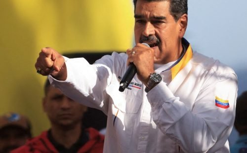 2024-08-04t003519z_1495814859_rc2k89alfxxz_rtrmadp_3_venezuela-election-maduro-s-supporters.jpg