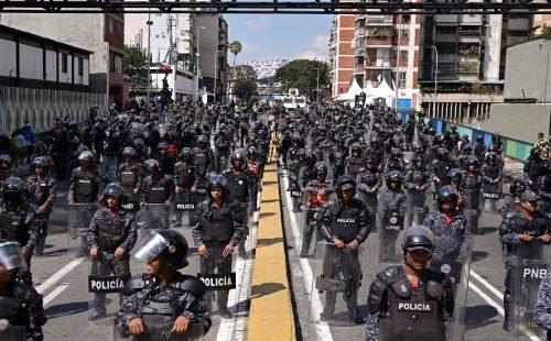 2025-01-23t165525z_739403016_rc2rfcahb1mb_rtrmadp_3_venezuela-politics-military-exercises.jpg