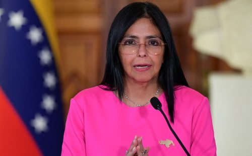 2026-01-05t181750z_1_lynxmpem0410c_rtroptp_4_venezuela-politics.jpg