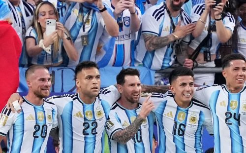 2026-06-17t015052z_1693482407_up1em6h054rx0_rtrmadp_3_soccer-worldcup-arg-dza.jpg