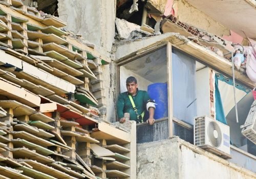 2026-06-26t021642z_338143479_rc291mau2jil_rtrmadp_3_venezuela-quake.jpg