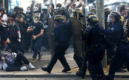 2026-10-06t130508z_270267602_rc2oxna9zzvp_rtrmadp_3_france-protest.jpg