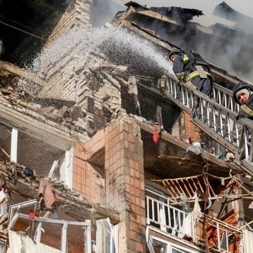 2026-10-12t140417z_1_lynxmpem9b175_rtroptp_4_ukraine-crisis-attack-kharkiv.jpg
