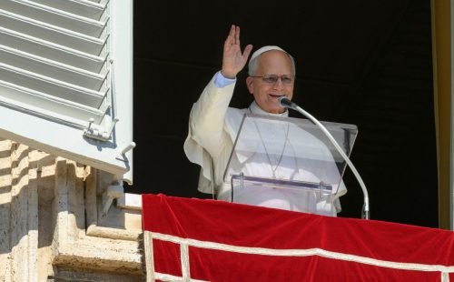 2026-10-12t144757z_1_lynxmpem9b19t_rtroptp_4_pope-health.jpg