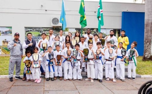 28-07-2025-gerel-campeos-karate-8-768x512.jpg