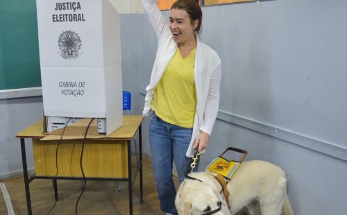 934063-bh_eleiC3A7oes202014_deficiente_1.jpg