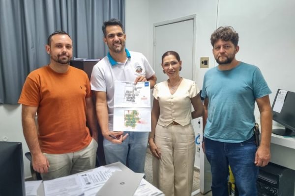 agasalhos-na-escola-1500-1-768x576.jpeg