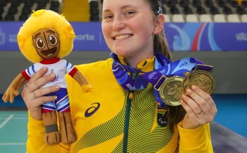 am_badminton_podio-1-2048x1365.jpg