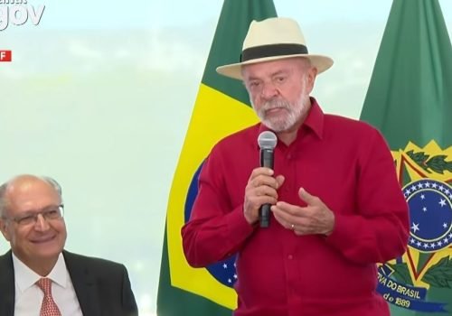 anuncio_de_credito_para_aquisicao_de_caminhoes_e_onibus.jpg