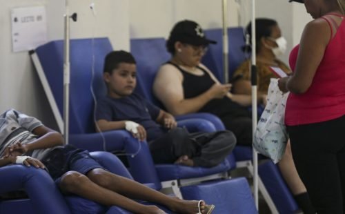 atendimento-dengue-df_mcamgo_abr_26022024.jpg