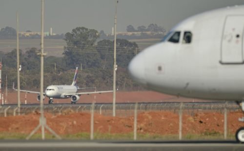 avioes-aeroporto_mcamgo_abr_290720221818-12.jpg