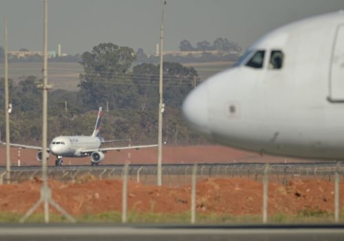 avioes-aeroporto_mcamgo_abr_290720221818-12.jpg