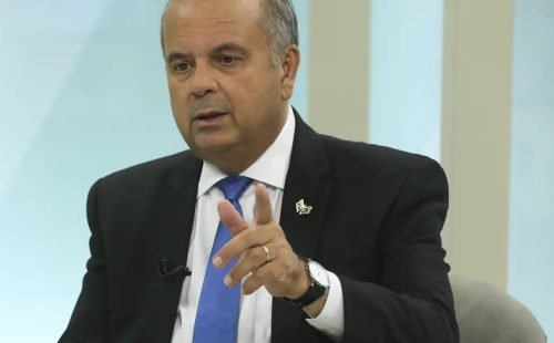 brasil_em_pauta_vca_abr_1103221324.jpg
