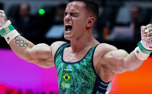 caio_souza_finalista_munidial_ginastica_art_2025.jpg