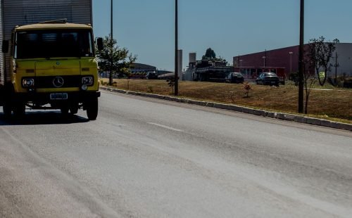 caminhoes_transporte_de_cargas0106219037.jpg