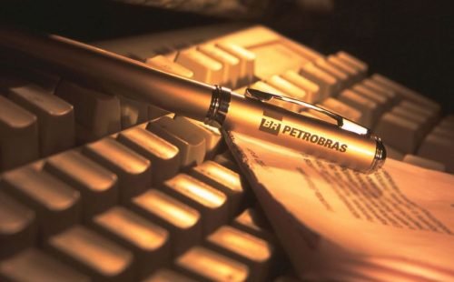 caneta_e_teclado.jpg