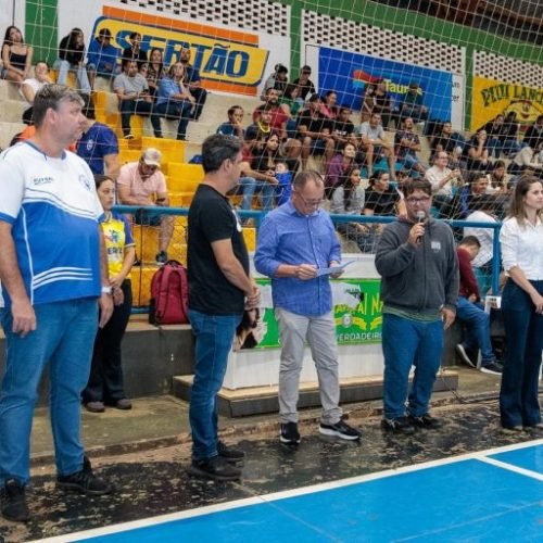 com-700-inscritos-25a-copa-cidade-de-futsal-de-base-e-aberta-em-navirai-2-768x512.jpeg