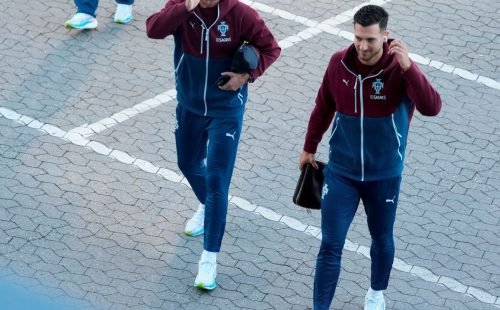 cristiano_ronaldo_deixa_concentracao_de_portugal.jpg