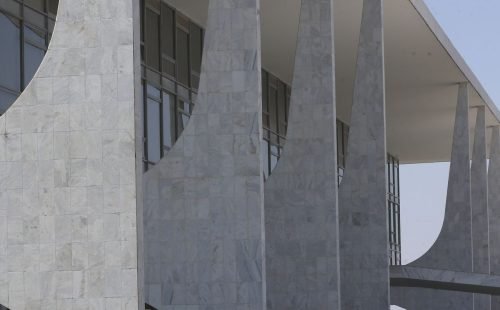 fachada_do_palacio_do_planalto_antcrz_abr_2709221137.jpg