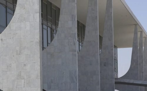 fachada_do_palacio_do_planalto_antcrz_abr_2709221137.jpg