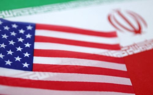 ira_e_eua_bandeiras.jpg