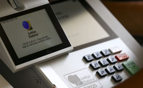 lacracao-urnas-eletronicas_mcamgo_abr_210920221818-12.jpg