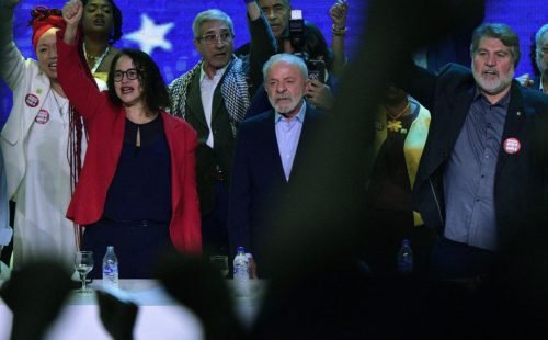 lula_no_congresso_do_pc_do_b-1093278.jpeg