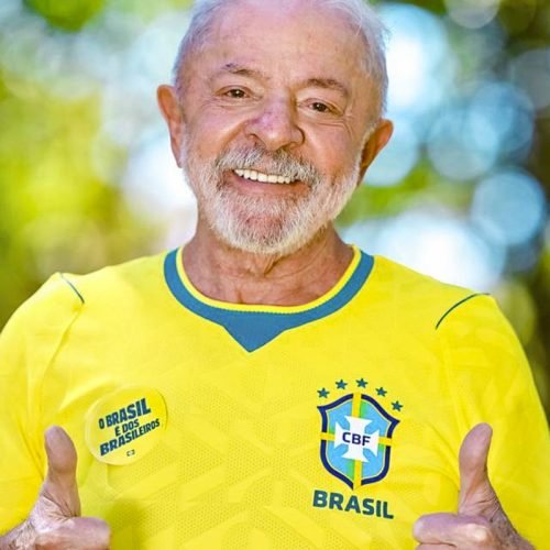 lulacamisaselecao.jpeg