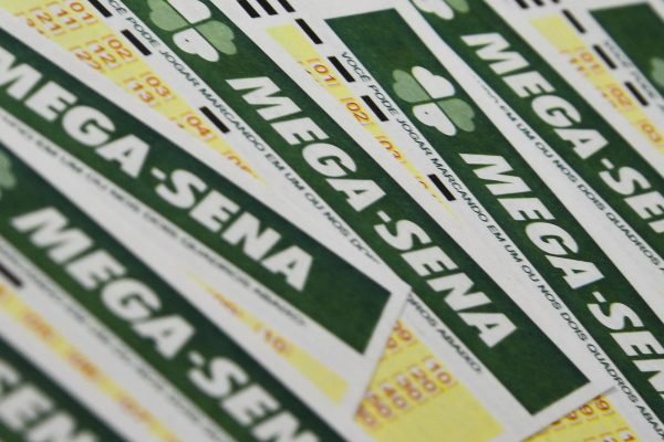 mega_sena_mcajr_abr_2904223680.jpg
