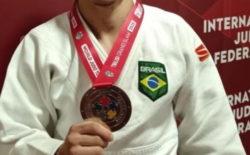 michel_augusto_judoca_prata_2025.jpg