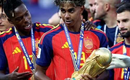 nico_willians_yamal_baena_espanha_bicampea_mundial_2026.jpg
