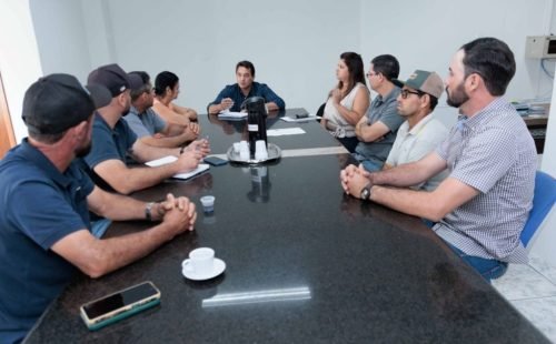 prefeito-e-associacopes-do-juncal-1024x683