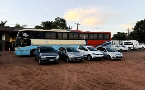 prefeitura-de-navirai-recebe-veiculos-e-pneus-da-receita-federal-2025-2-768x432.jpeg