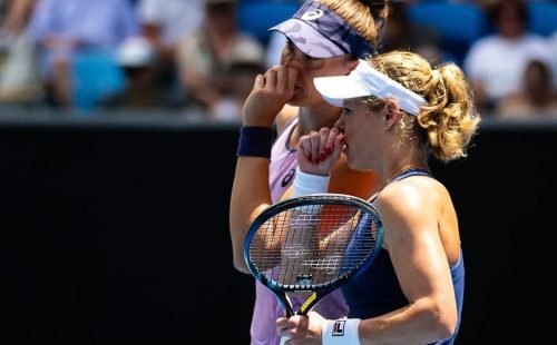 siegemund_e_bia_haddad_wta_doha_2025.jpg