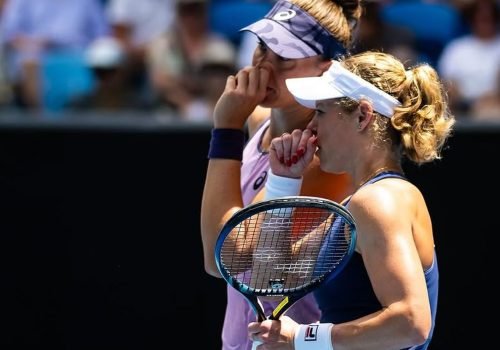 siegemund_e_bia_haddad_wta_doha_2025.jpg
