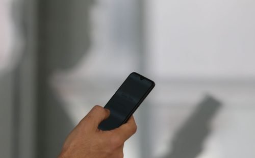 uso_de_smartphone_e_celular050720211239.jpg