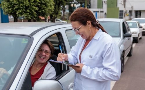 vacinacao-drive-thru-903-768x512.jpeg