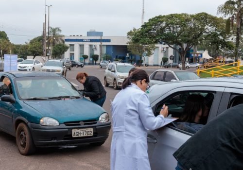 vacinacao-drive-thru-929-768x512.jpeg