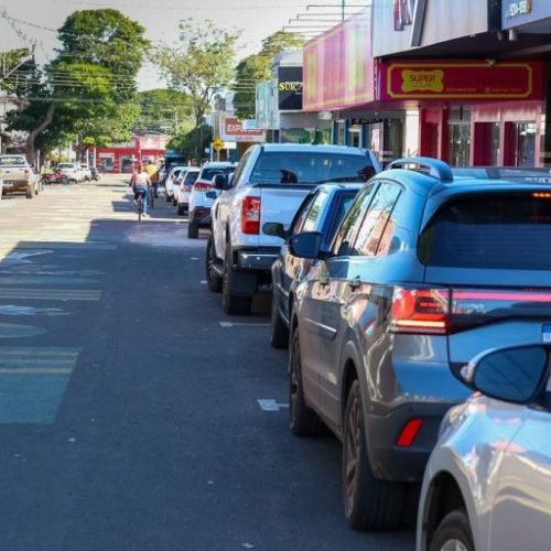 zona-azul-gratuita-busca-criar-vagas-de-estacionamento-em-navirai-4-768x513.jpeg